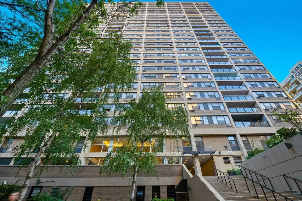Condo at 70 W 95th St, New York