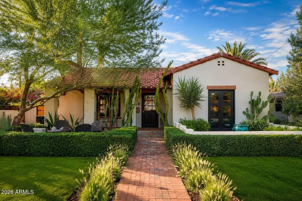 4 Bed 4 Bath Classic Historic Era Home in Phoenix, AZ