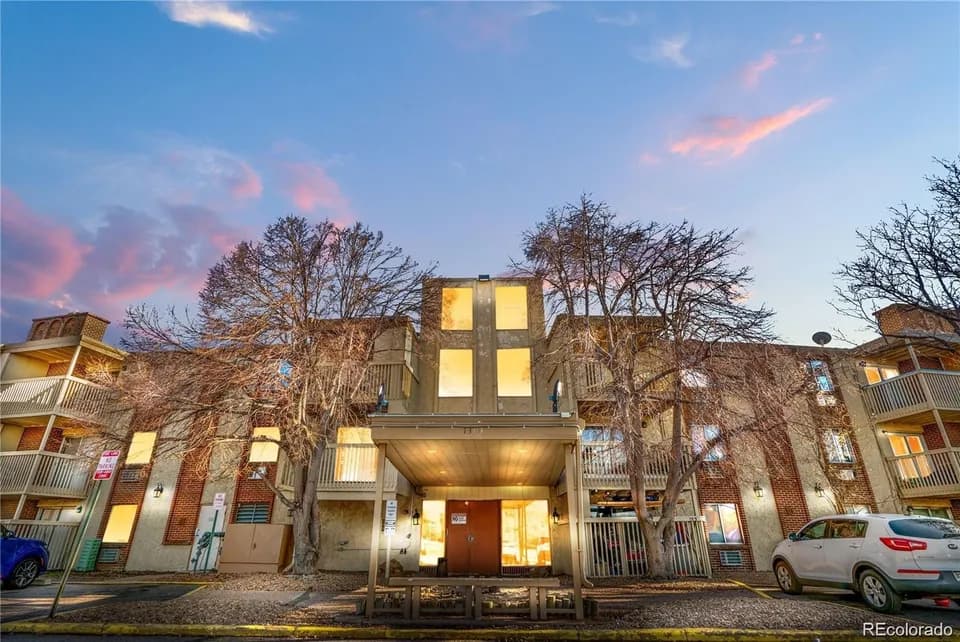 1 Bed 1 Bath Urban Residential Condo in Denver, CO
