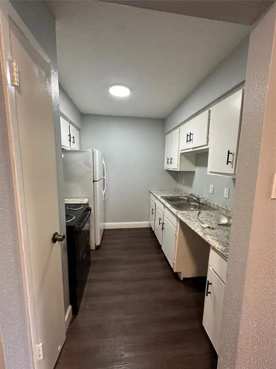1 Bed 1 Bath Urban Residential Condo in Houston, TX