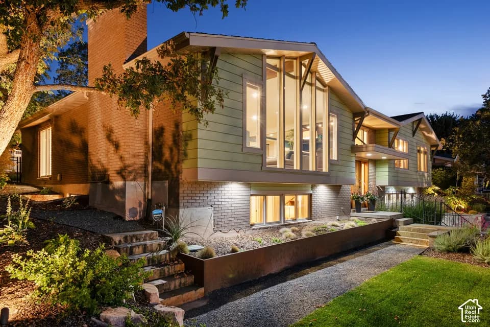 4 Bed 1 Bath Established Mid-Century Residence in Salt Lake City, UT