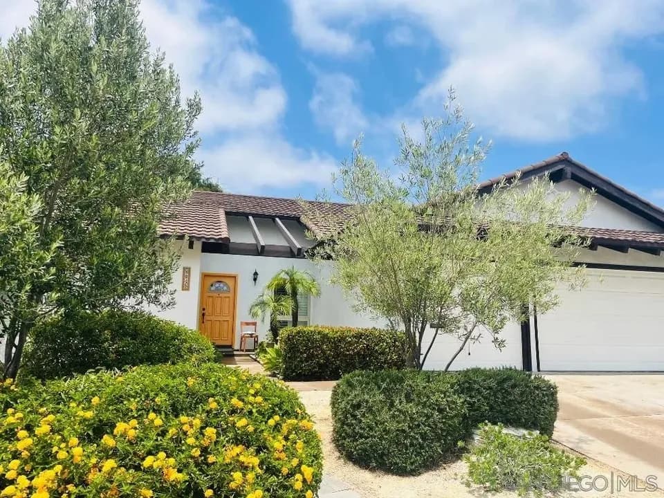 4 Bed 2 Bath Established Mid-Century Residence in San Diego, CA