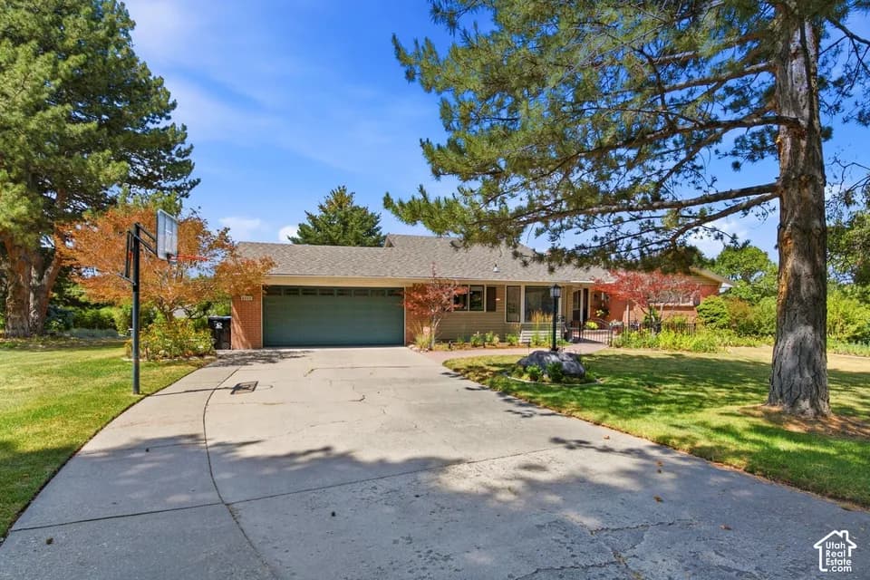4 Bed 2 Bath Established Mid-Century Residence in Salt Lake City, UT