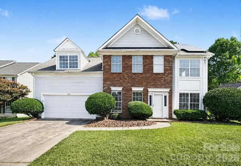 4 Bed 2 Bath Traditional Suburban Family Home in Charlotte, NC