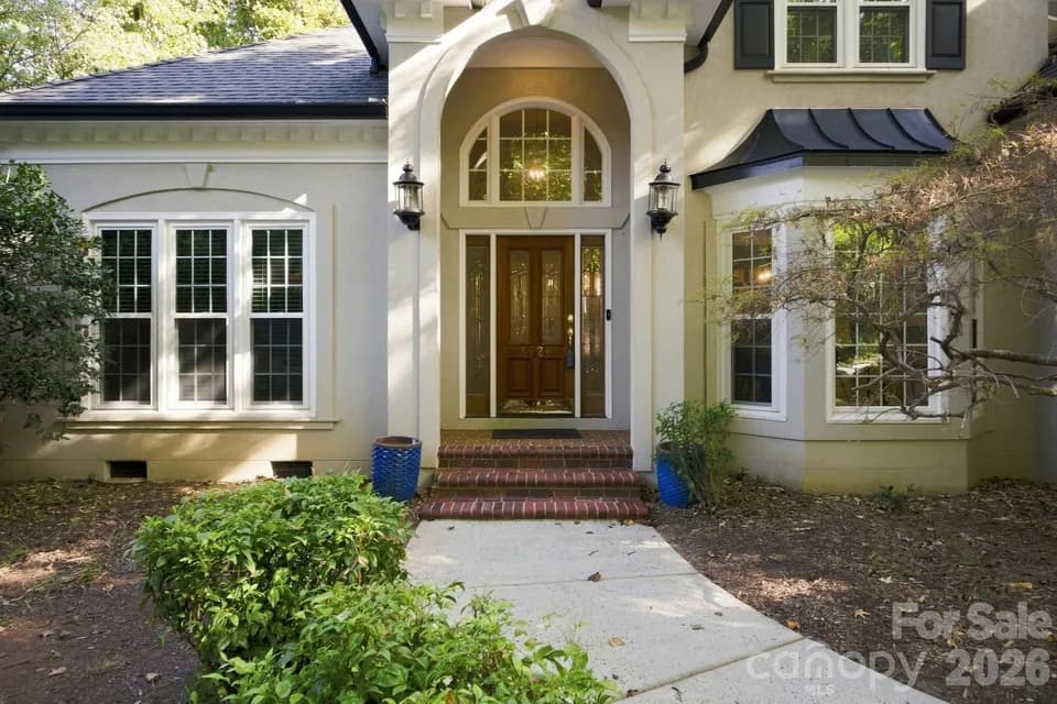 4 Bed 3 Bath Traditional Suburban Family Home in Charlotte, NC