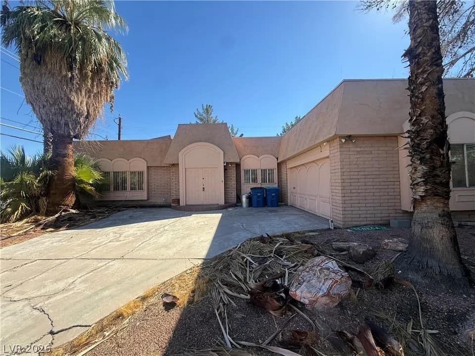 5 Bed 3 Bath Established Mid-Century Residence in Las Vegas, NV