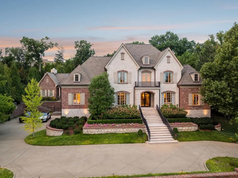 5 Bed 7 Bath Established Contemporary Home in Nashville, TN